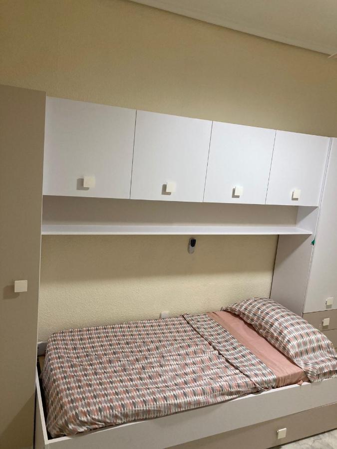 Apartamento A 100 Metros De La Playa Malvarrosa Lägenhet Valencia Exteriör bild